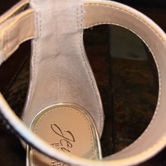 NWOT Jewel Badgley Mischka size 9 bejeweled heels - Picture 6 of 9